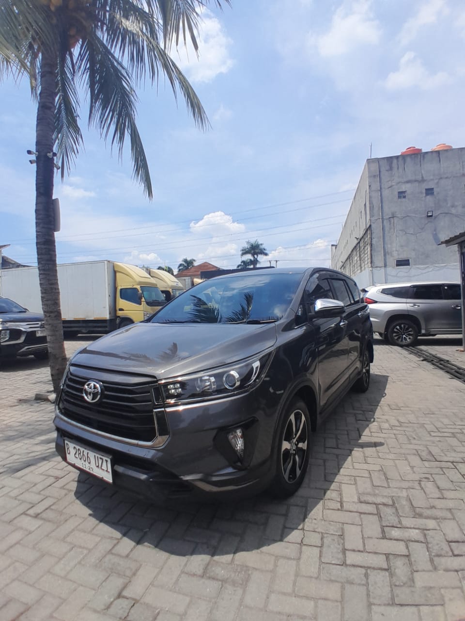 Gambar New Venturer 2.4 at 